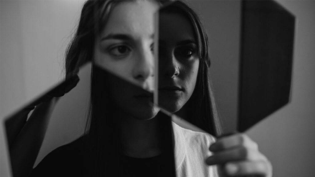 Distorted reality is one of the strongest signs of paranoia in the brain.